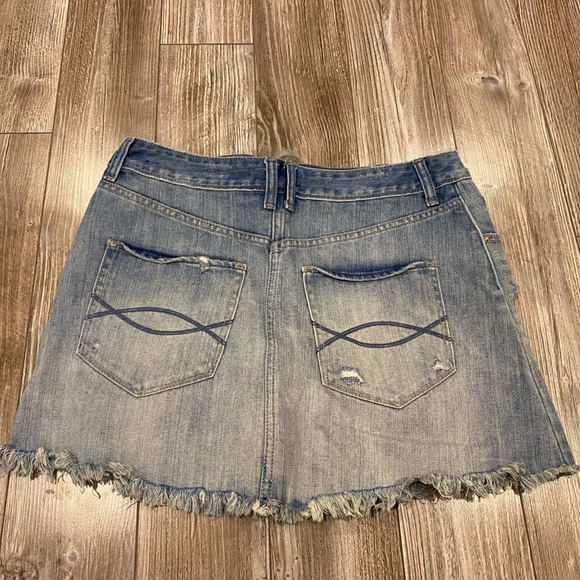 Abercrombie Ripped Denim Mini Skirt (Size 10) - Picture 2 of 4